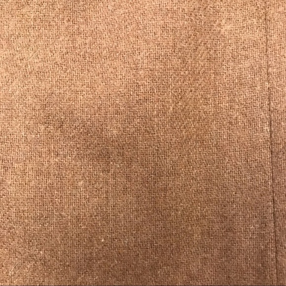 College Town Classic Tan Wool Skirt - Like New! - Picture 13 of 15